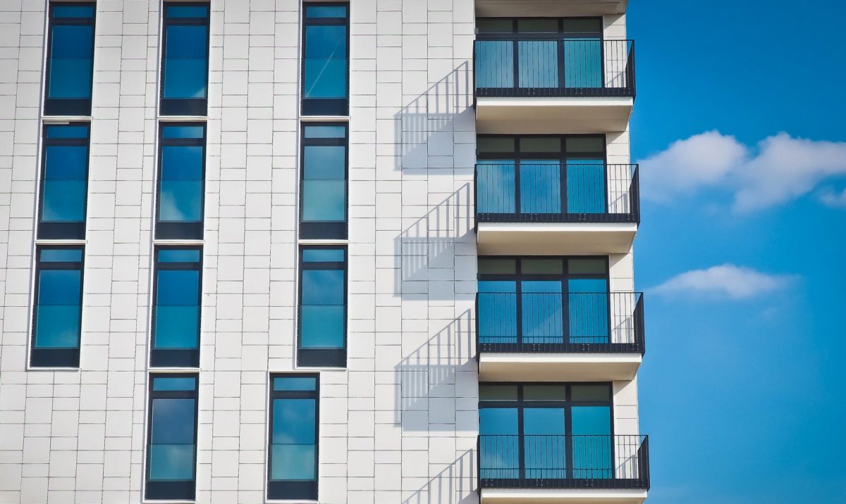 balconi ed estetica dell’edificio: i singoli non possono alterarla