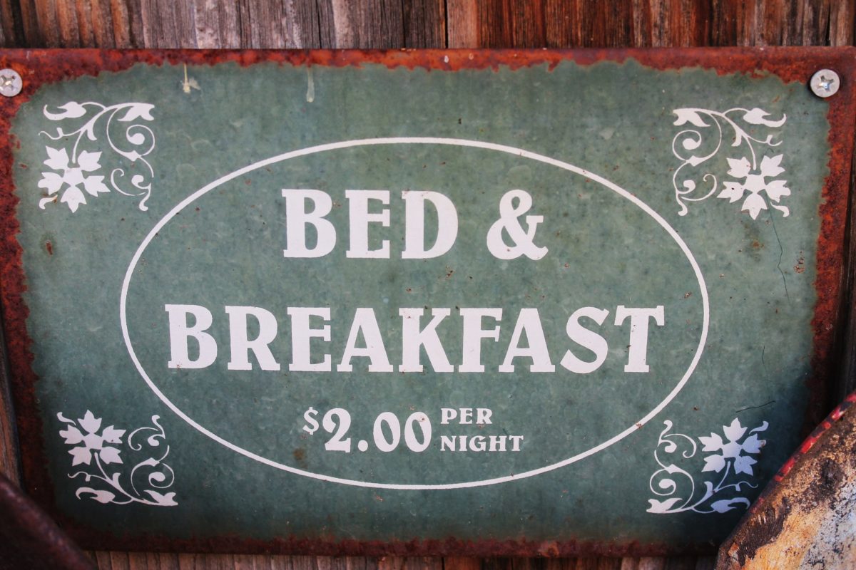 niente  bed & breakfast se il regolamento vieta attività commerciali