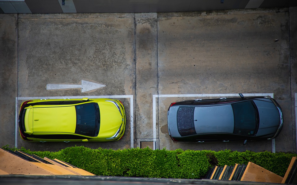 E’ legittima la delibera che prevede l’installazione di dissuasori di parcheggio nel cortile